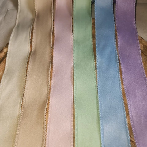 Fita Princess Pompom Acetinada 38mm - comprar online