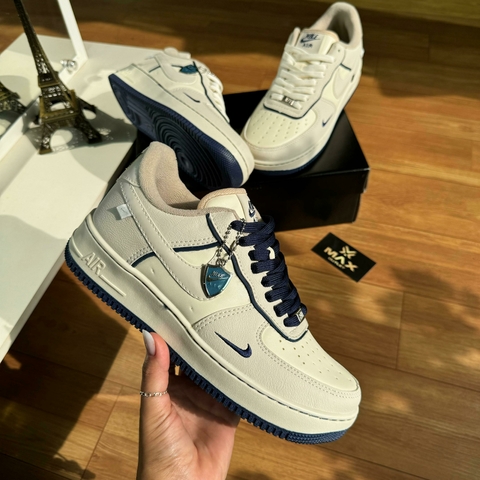 Air Force 1 Low off