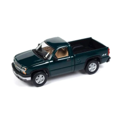 Chevy Silverado 2003 - Verde - Muscle Trucks - Auto World - 1:64