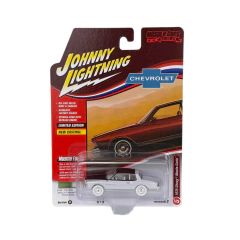 CHASE - Chevrolet Monte Carlo 1979 - Muscle Cars USA - Johnny Lightning - 1/64