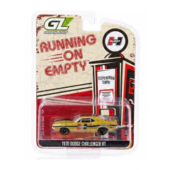 blister da Miniatura do carro Dodge Charger R/T 1970 na escala 1:64 da Greenlight, modelo HURST Performance Plus em cor dourada com detalhes em preto e logo HURST nas portas