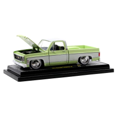 Chevrolet Cheyenne 10 1973 - Square Body Truck - M2 Machines 1/24