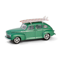 Ford Fordor Super Delixe 1946 Surf - The Hobby Shop - Série 16 - Greenlight - 1:64