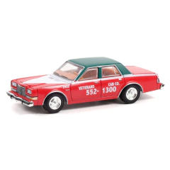 Dodge Diplomat 1983 - Veteran's Cab Co. Taxi - Hobby Exclusive - Greenlight - 1:64