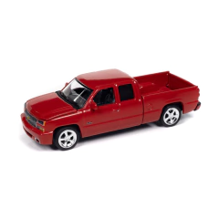 Chevy Silverado SS 2006 - Vermelha - Muscle Trucks - Auto World - 1:64