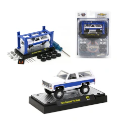 Miniatura Chevrolet K5 Blazer 1974 Cheyenne Kit de Montar M2 Machines Model Kit 57 em escala 1:64