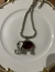 Colar na cor prata, 37cm mais alongador, com elefante.