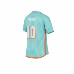 CAMISETA MESSI INTER MIAMI ALTERNATIVA + GORRA DE REGALO en internet