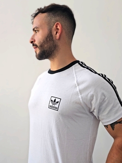 Imagen de 3X1 EN REMERAS ADIDAS RETRO ORIGINALS™ ¡OFERTA!