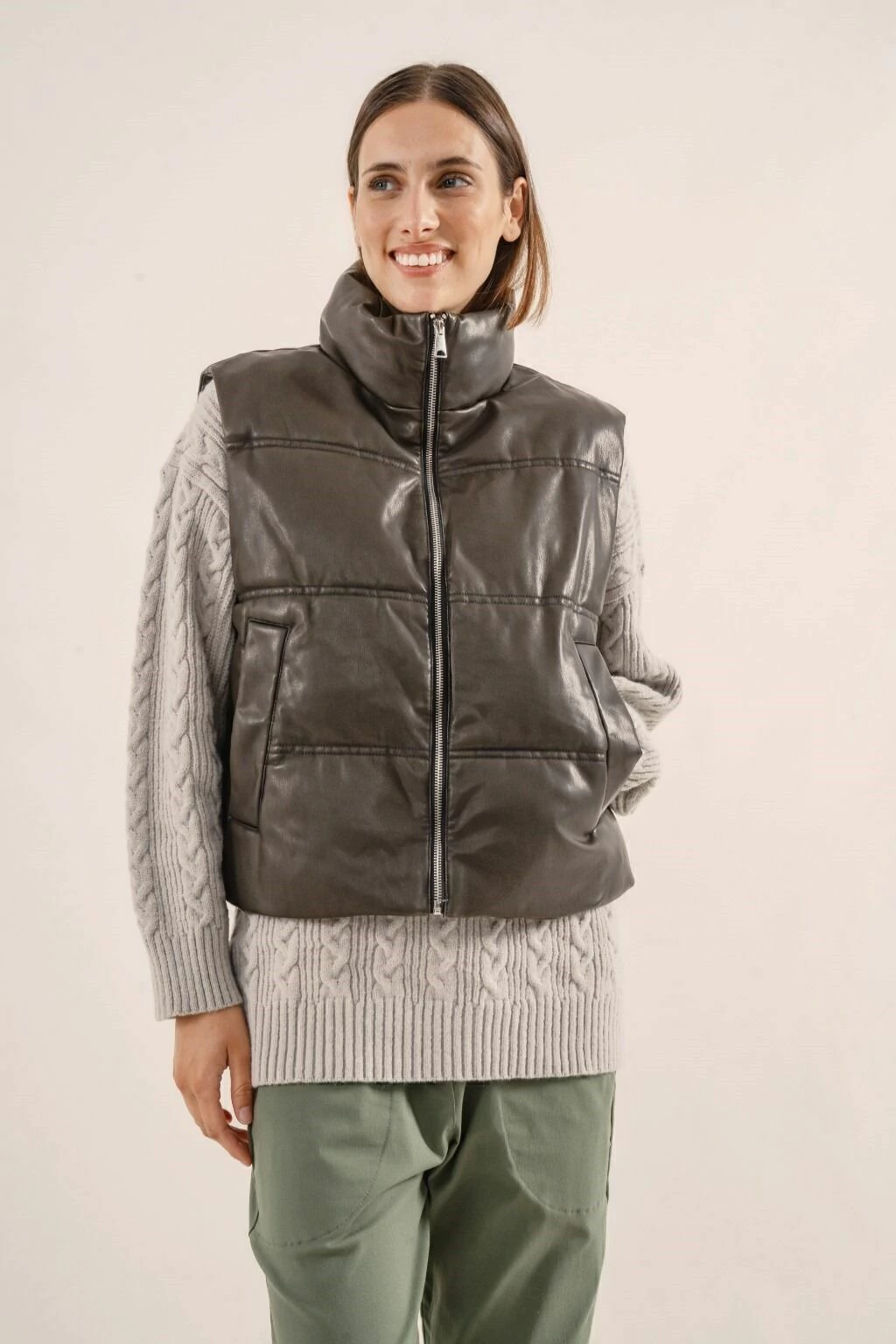 Chaleco símil cuero Aymara - tienda online