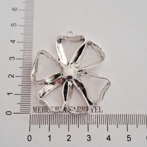 Dije Flor - comprar online