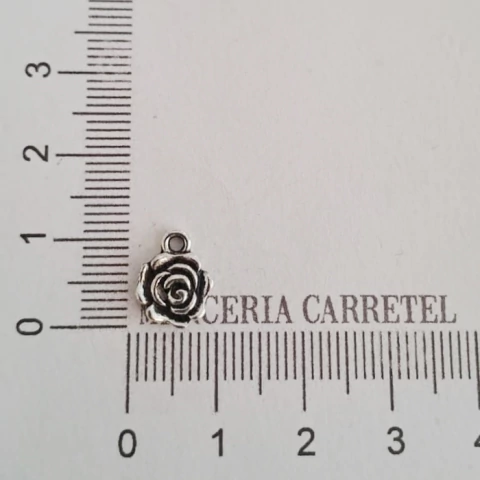 Dije Rosa - Flor - comprar online