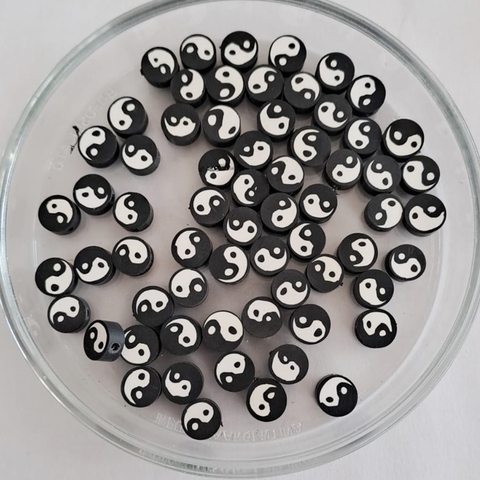 Cuenta Fimo Ying y Yang Negro
