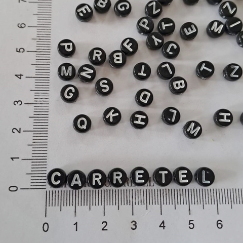 Letras Redondas Planas Fondo Color Negro Letra Blanca (Letras surtidas) - comprar online