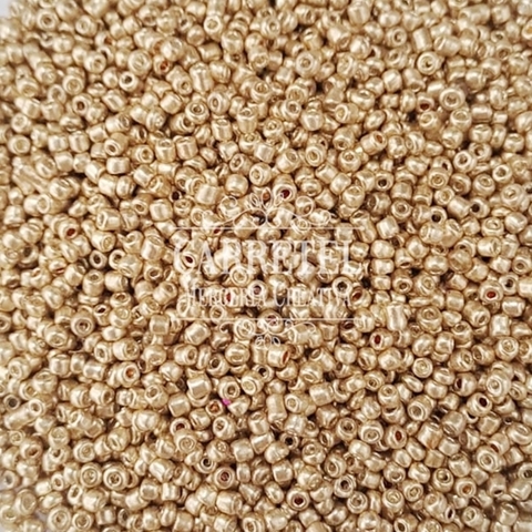 Mostacilla de Vidrio 2mm x 10 grs. - Dorada Metalizada (240) - comprar online