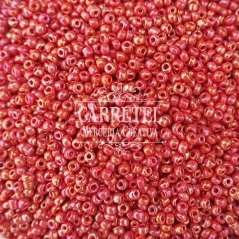 Mostacilla de Vidrio 2mm x 10 grs. - Rojo Irisado (241) - comprar online