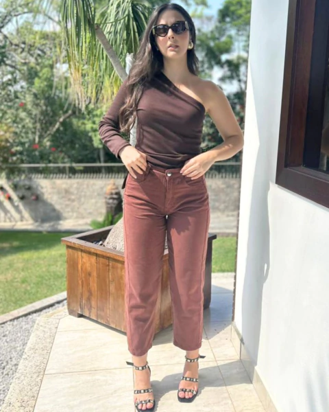 Calça Mom Sarja Jess