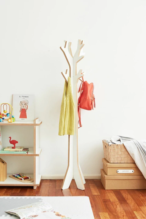 Perchero Nordico De Encastre De Pie Melamina Sol Alto 156x44 - comprar online