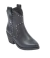 Bota Texana GZ de color negro con detalles de tachas y tacón ancho.