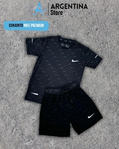 Conjunto Nike Premium Total Black