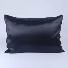 Fronha Preta POP - Anti Frizz de Cetim - 50cm x 65cm