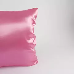 Fronha Rosa Chiclete POP 50cm x 65cm - comprar online