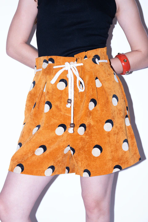 Shorts Mostarda de Veludo Clochard