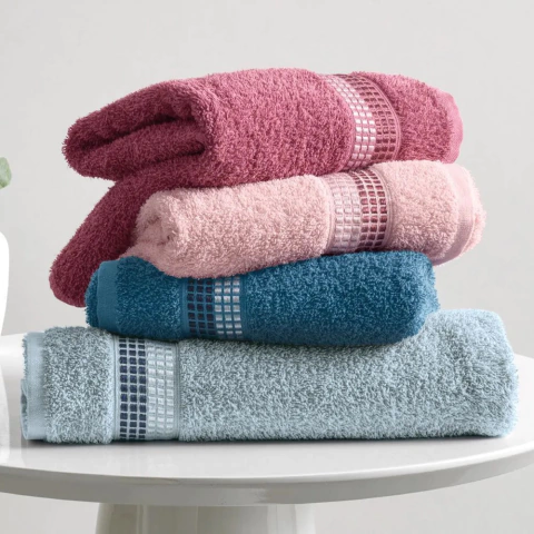 Toalha de Banho Karsten Dimer - 67x135cm