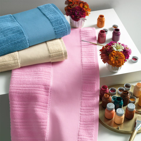 Toalha de Banho Para Pintar Karsten Stella 67x140cm - 99% Algodão 1% Viscose