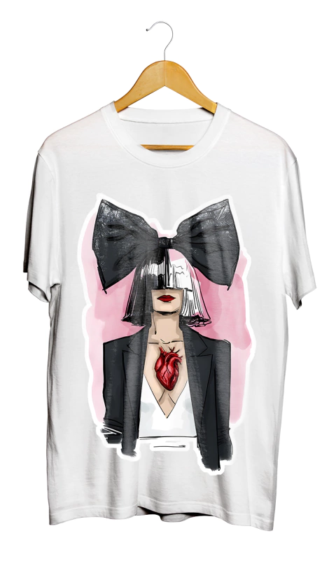 Camiseta branca com estampa desenhada em aquarela da cantora sia de peruca e sem rosto ape aparecendoa boca com um laço enorme na cabeça