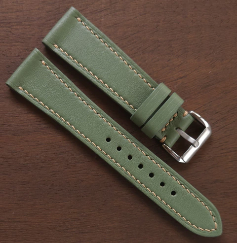 Pulseira de relógio em couro verde pistache - comprar online