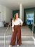 Calça Leona Chocolate na internet