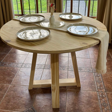 Mesa comedor Gervasoni en pino macizo