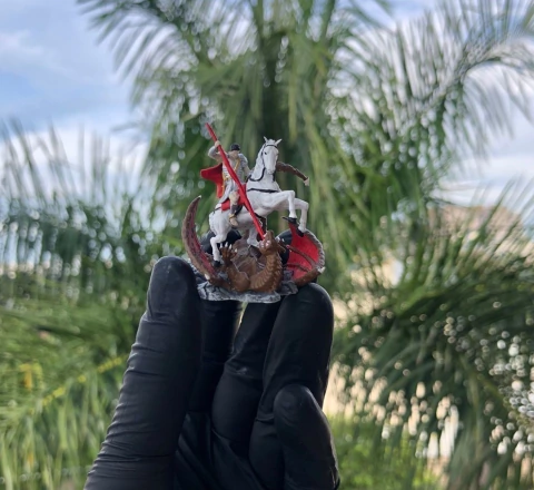 Miniatura de São Jorge - comprar online