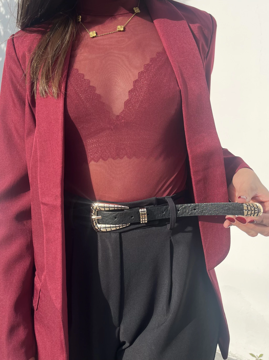 Cinto fino Preto - Fivela Dourada