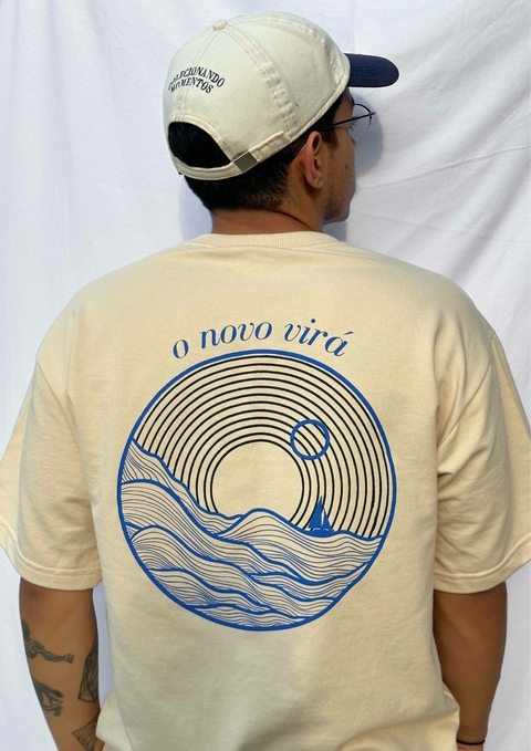 Camiseta ‘O Novo Virá'