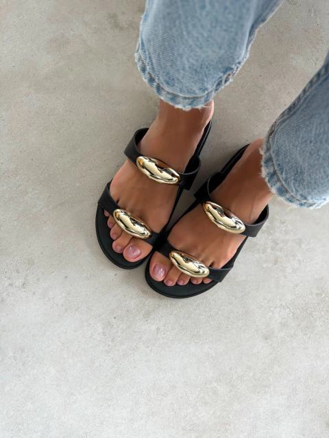 Flat Slide Couro Preto Detalhe Dourado