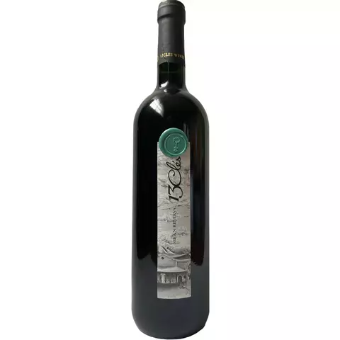 Botella de vino 13 Cles Gran Reserva Cabernet Franc, con etiqueta elegante y sello distintivo.