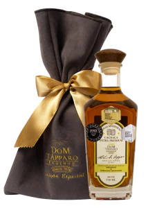Dom Tápparo extra premium cachaça Ademilson Tápparo Blend, special edition and top-quality product