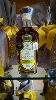 EXTRA PREMIUM TWO WOODS BLEND CACHAÇA SPIRIT - ADEMILSON TÁPPARO 750ML - 38% VOL. on internet