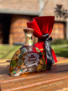 Cachaça Cabaré Extra Premium 15 Anos – 700ml - loja online