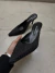 Shoe Black (T.40)