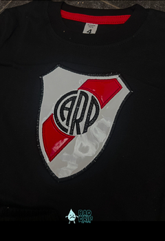 Imagen de OFERTA 2X1 | CONJUNTO RIVER NIÑOS PLATINIUM EDICION LIMITADA!