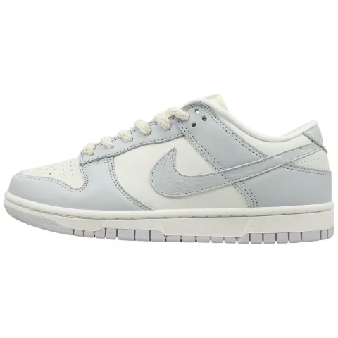 Nike SB Dunk Low "Needlework"