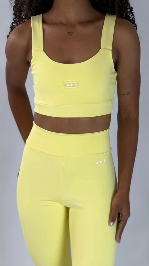 Top Isa Amarelo Manteiga