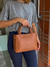Bolsa Tote Couro Textura Média na internet