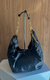 Bolsa Hobo Preta Couro Olívia Grande - loja online