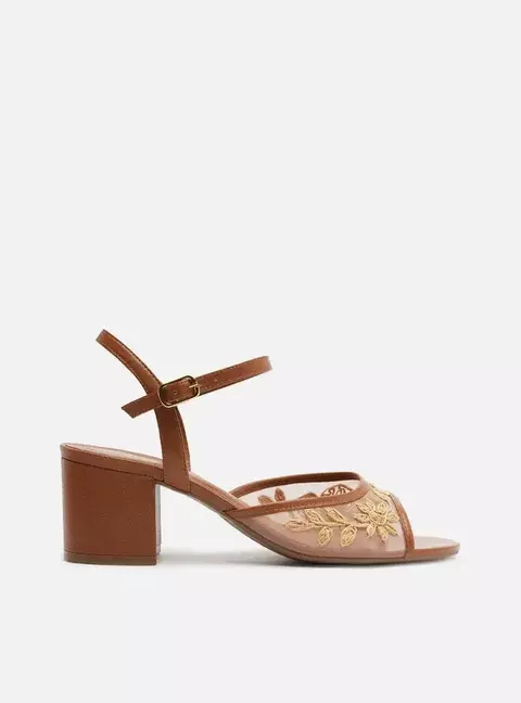 Sandália Marrom Salto Bloco Tule Bordado