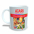 Caneca branca com design do jogo Missile Command da Atari, apresentando ilustrações e o logotipo da marca.