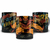 Caneca do Wolverine com ilustrações do personagem em ação e expressões de força, ideal para fãs de super-heróis.